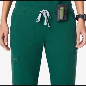 Wear Figs Yola™ Skinny Scrub Pants